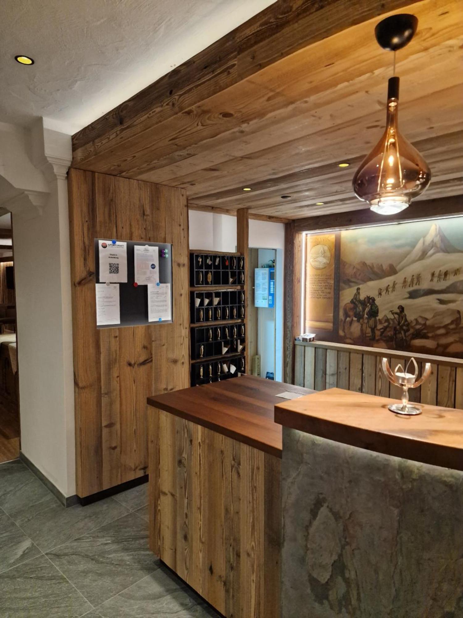 Hotel Kaerntnerhof Heiligenblut Buitenkant foto