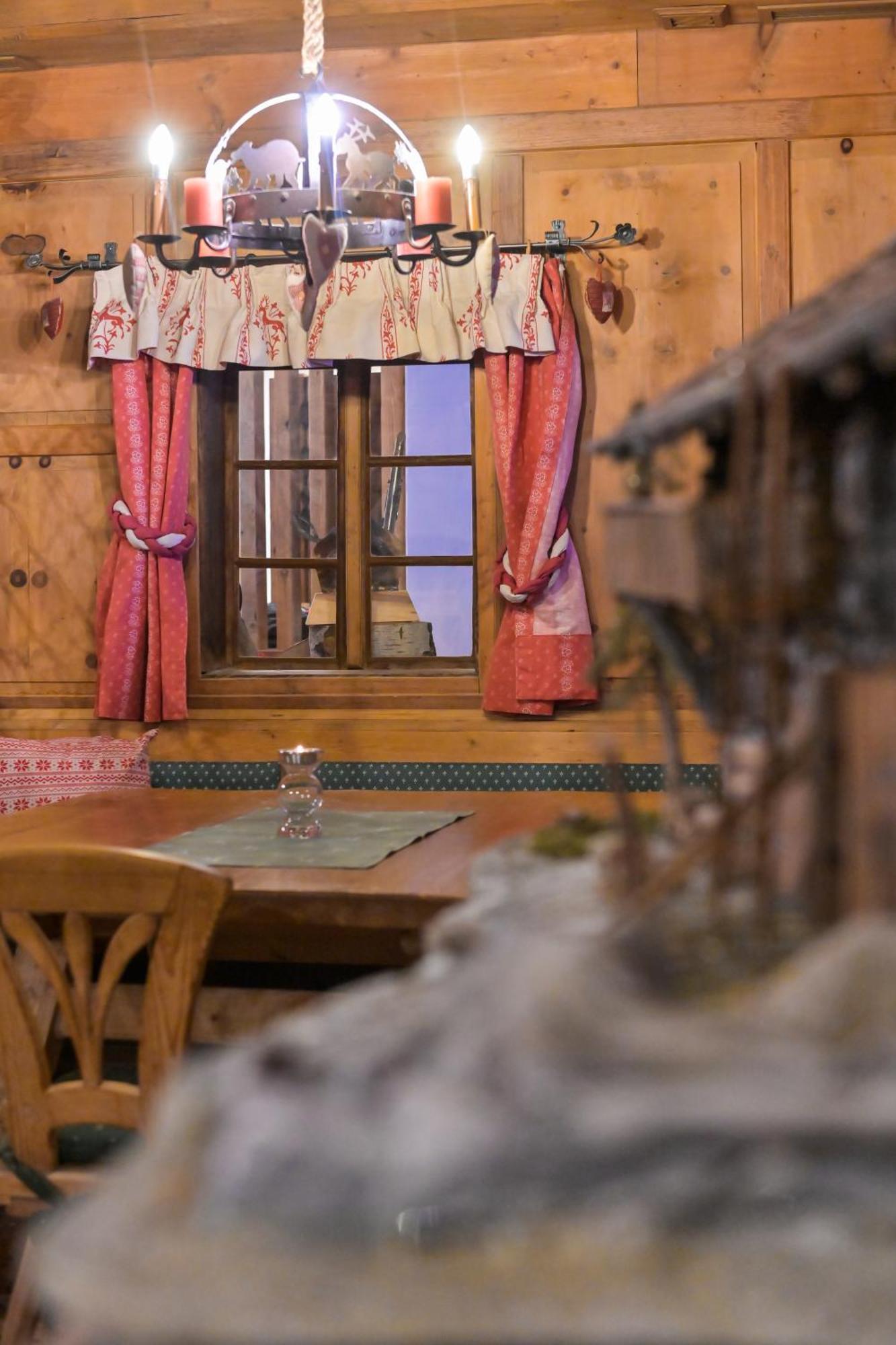 Hotel Kaerntnerhof Heiligenblut Buitenkant foto