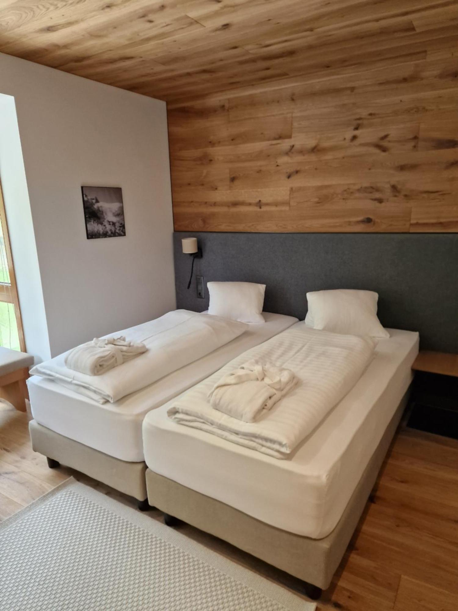 Hotel Kaerntnerhof Heiligenblut Buitenkant foto
