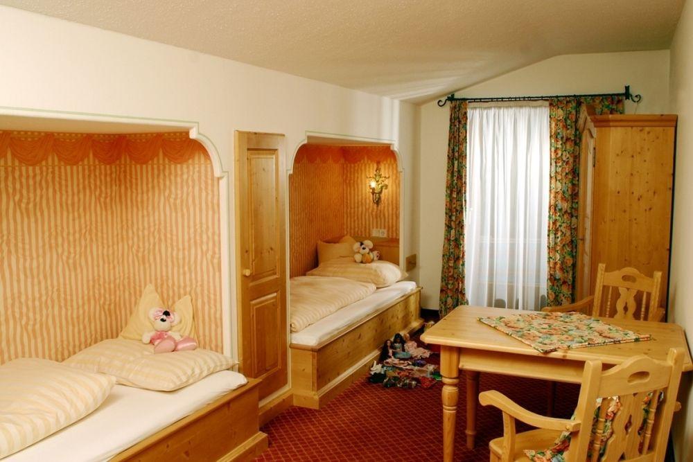 Hotel Kaerntnerhof Heiligenblut Buitenkant foto